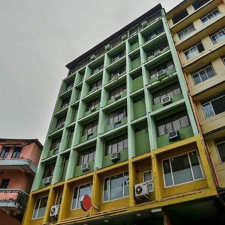 Hotel Manoshanti Панаджи Екстериор снимка